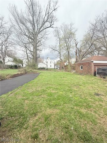138 Roslyn, Youngstown, OH 44505