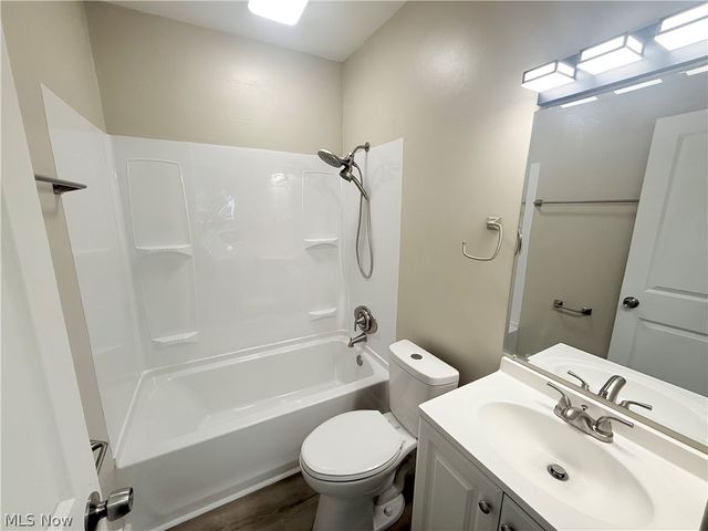138 Roslyn, Youngstown, OH 44505
