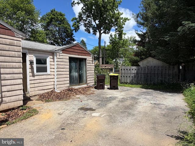 107 MANOR RD, Paoli, PA 19301
