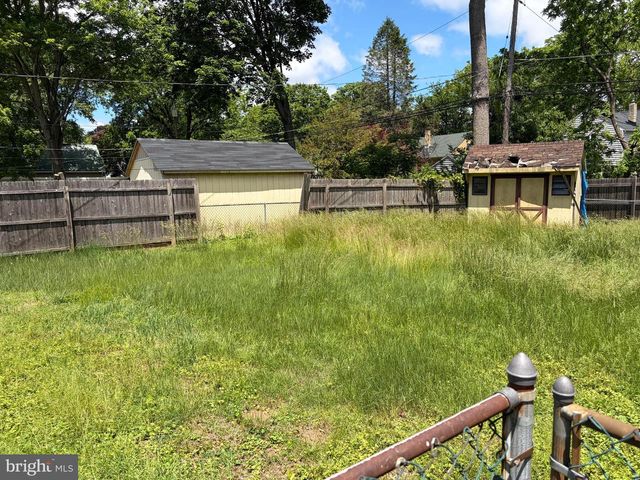 107 MANOR RD, Paoli, PA 19301