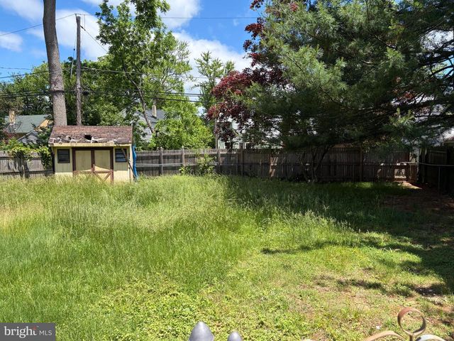 107 MANOR RD, Paoli, PA 19301