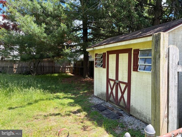 107 MANOR RD, Paoli, PA 19301