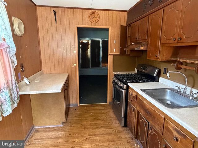107 MANOR RD, Paoli, PA 19301