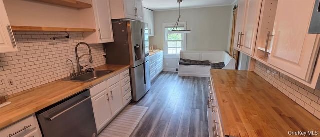 338 & 340 Main Street, East Setauket, NY 11733