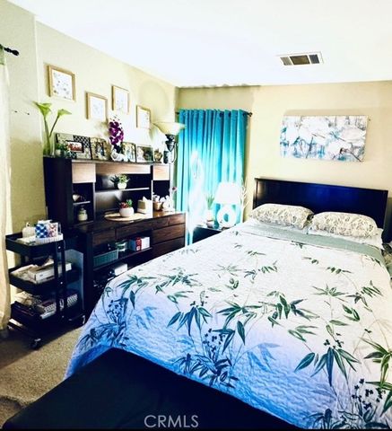 9173 Burnet Avenue, North Hills (los Angeles), CA 91343