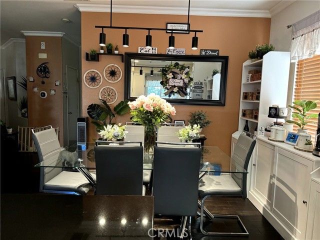 9173 Burnet Avenue, North Hills (los Angeles), CA 91343