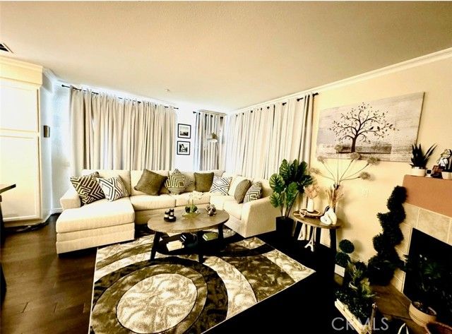 9173 Burnet Avenue, North Hills (los Angeles), CA 91343