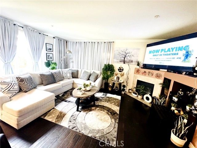 9173 Burnet Avenue, North Hills (los Angeles), CA 91343