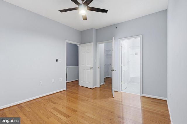 21800 DRAGONS GREEN SQ, Ashburn, VA 20147
