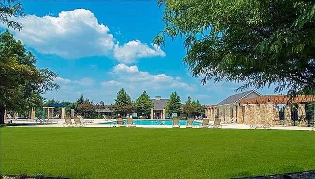 2104 Eppright Drive, Little Elm, TX 75068