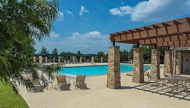 2104 Eppright Drive, Little Elm, TX 75068