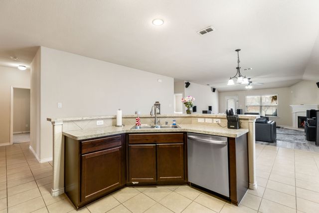 2104 Eppright Drive, Little Elm, TX 75068