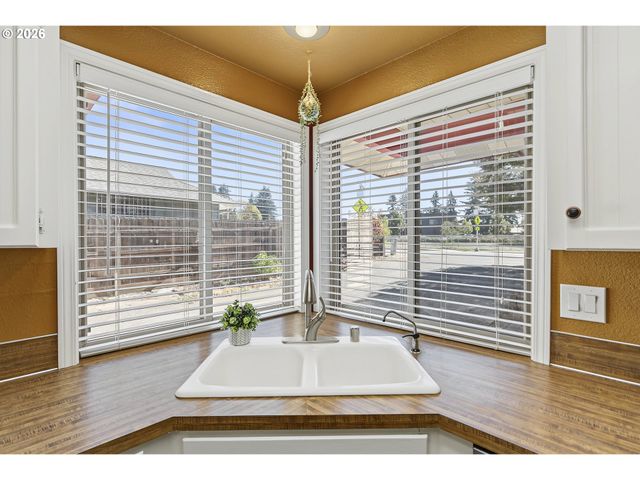 9902 Ne 14TH St, Vancouver, WA 98664