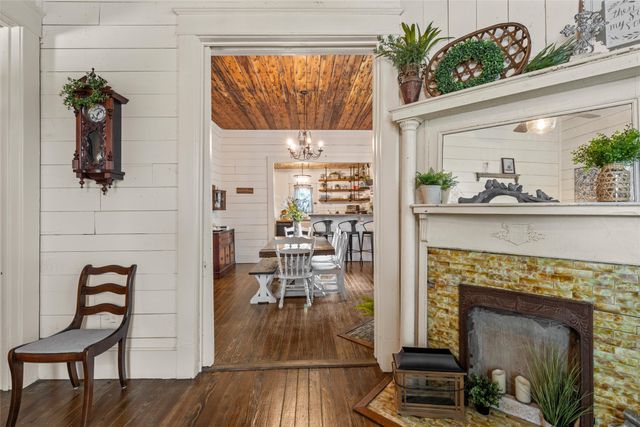 1028 N 4th Street, Waco, TX 76707