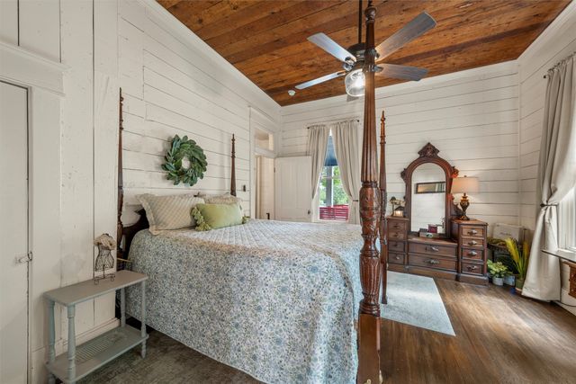 1028 N 4th Street, Waco, TX 76707