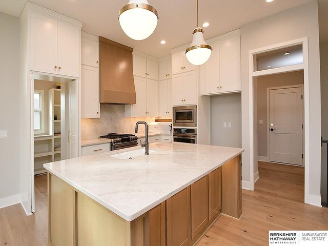 4315 S 219th Street, Elkhorn, NE 68022