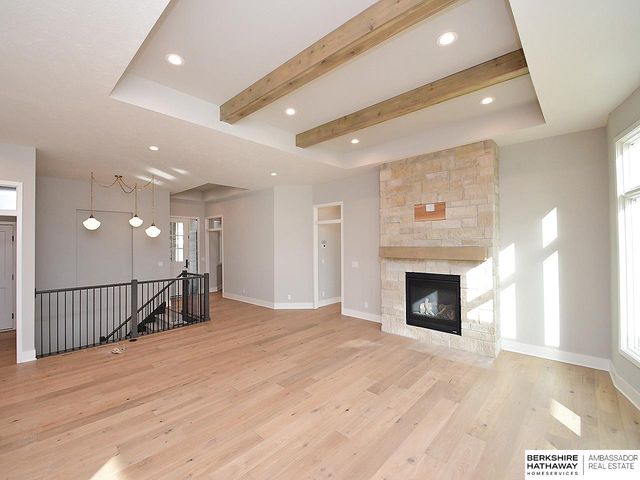 4315 S 219th Street, Elkhorn, NE 68022