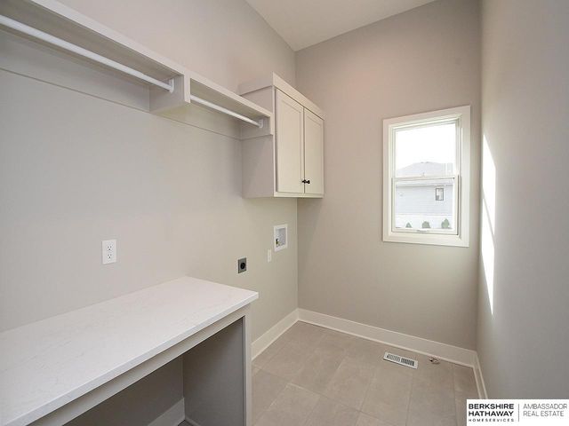 4315 S 219th Street, Elkhorn, NE 68022