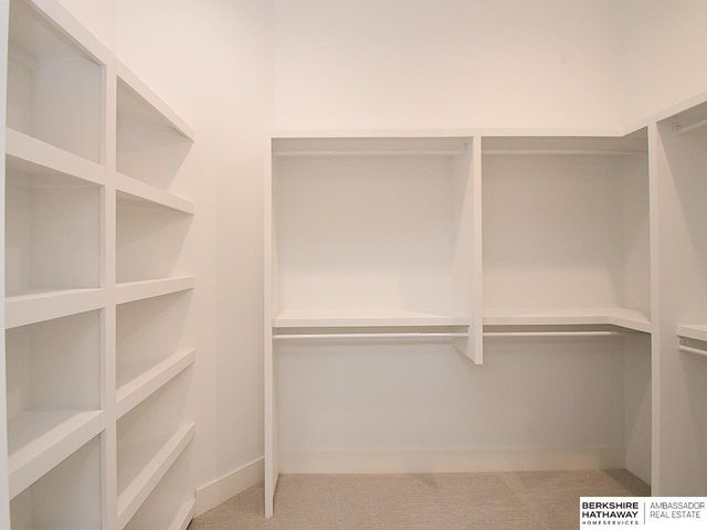 4315 S 219th Street, Elkhorn, NE 68022