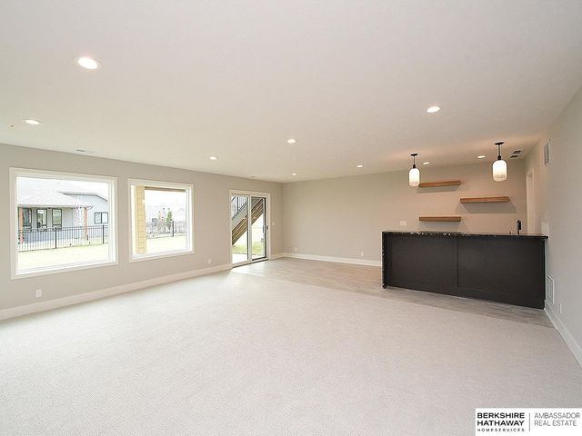 4315 S 219th Street, Elkhorn, NE 68022