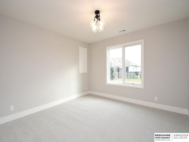 4315 S 219th Street, Elkhorn, NE 68022