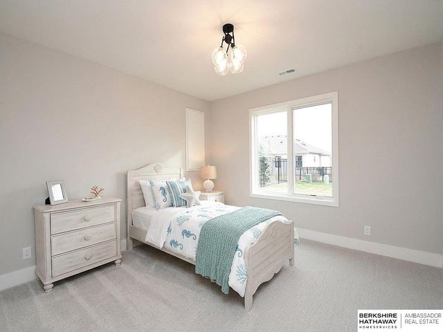 4315 S 219th Street, Elkhorn, NE 68022