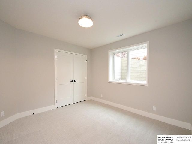 4315 S 219th Street, Elkhorn, NE 68022