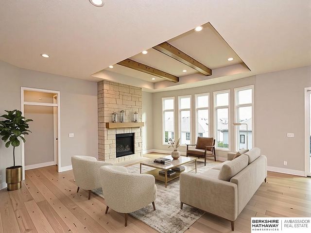 4315 S 219th Street, Elkhorn, NE 68022