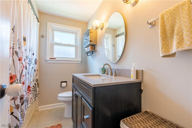 5615 Clover Street, Louisville, OH 44641