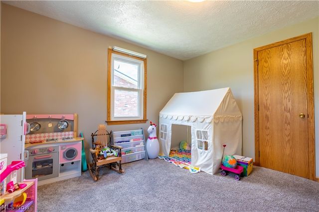 5615 Clover Street, Louisville, OH 44641