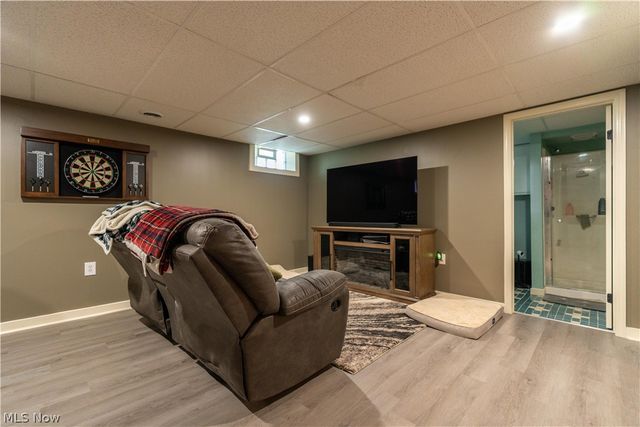 5615 Clover Street, Louisville, OH 44641