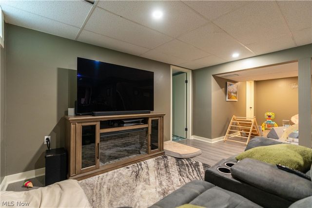 5615 Clover Street, Louisville, OH 44641