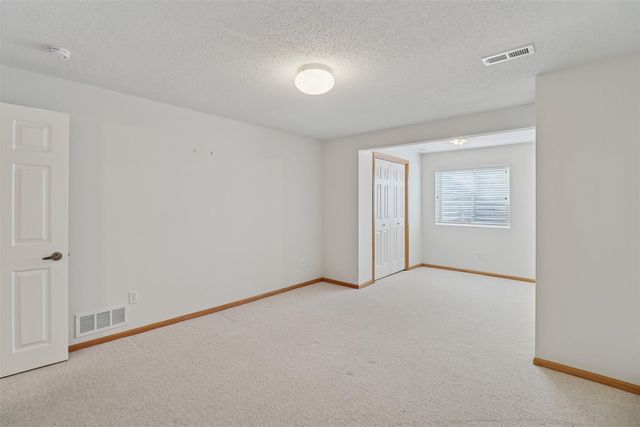 7422 SE 23rd Street 6, Des Moines, IA 50320