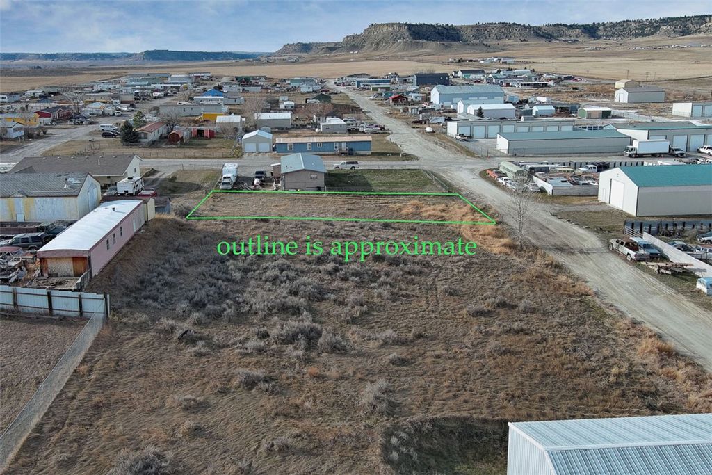 7640 Burlington Avenue, Billings, MT 59106 photo 3