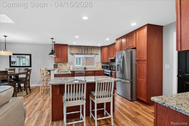 45459 Brunswick Drive, Canton Charter Township, MI 48187