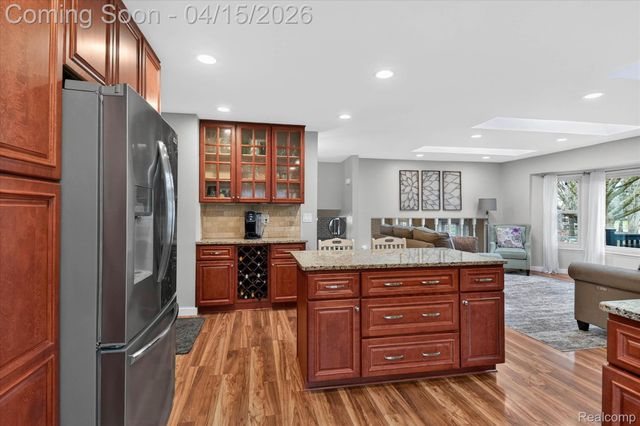 45459 Brunswick Drive, Canton Charter Township, MI 48187