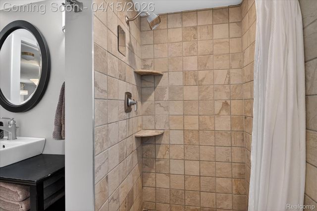 45459 Brunswick Drive, Canton Charter Township, MI 48187