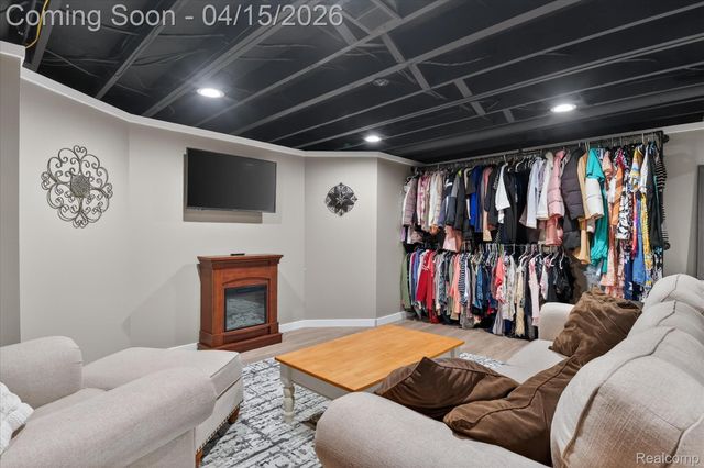 45459 Brunswick Drive, Canton Charter Township, MI 48187