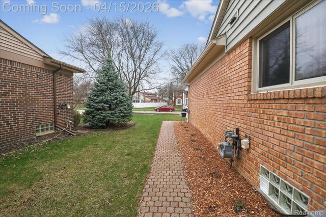 45459 Brunswick Drive, Canton Charter Township, MI 48187