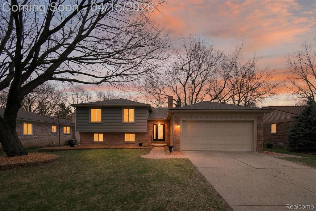 45459 Brunswick Drive, Canton Charter Township, MI 48187