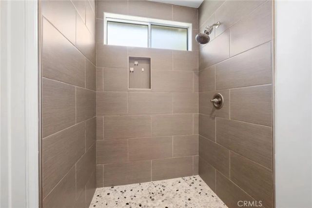 6438 Densmore, Van Nuys, CA 91406