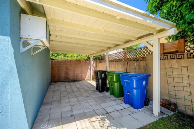 6438 Densmore, Van Nuys, CA 91406