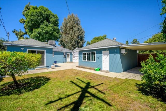 6438 Densmore, Van Nuys, CA 91406