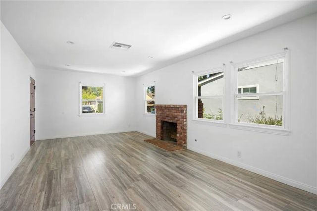 6438 Densmore, Van Nuys, CA 91406