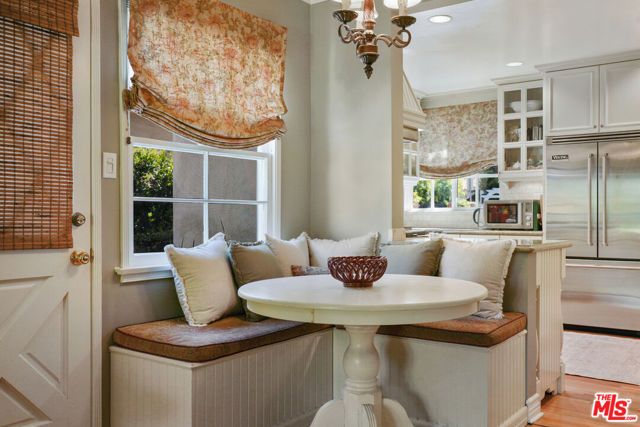 4648 Columbus Avenue, Sherman Oaks, CA 91403