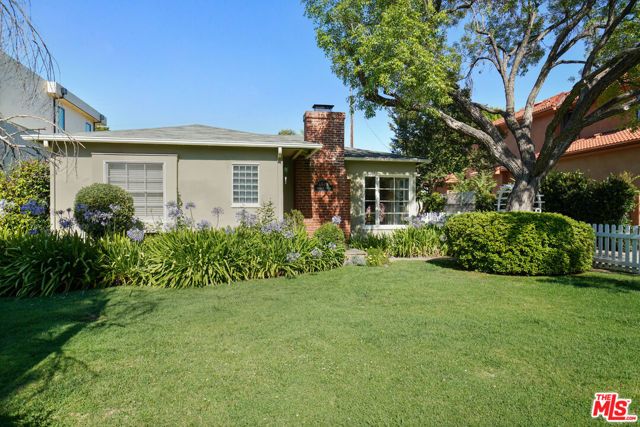 4648 Columbus Avenue, Sherman Oaks, CA 91403