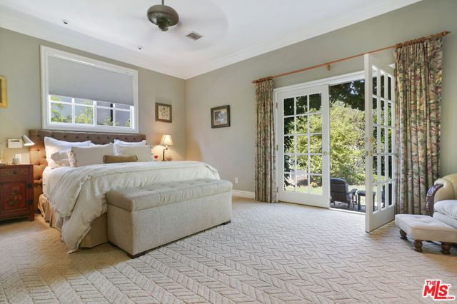 4648 Columbus Avenue, Sherman Oaks, CA 91403