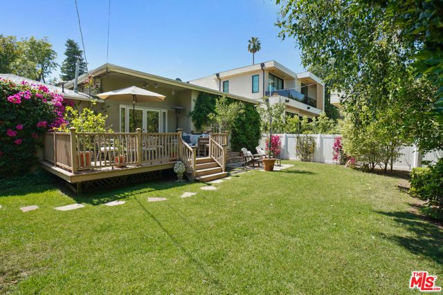 4648 Columbus Avenue, Sherman Oaks, CA 91403