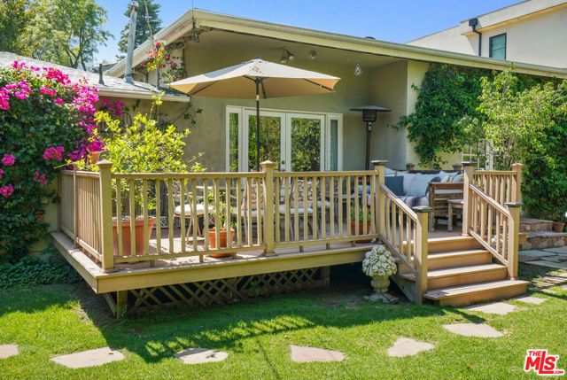 4648 Columbus Avenue, Sherman Oaks, CA 91403