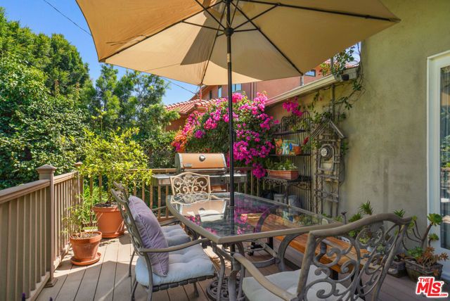 4648 Columbus Avenue, Sherman Oaks, CA 91403